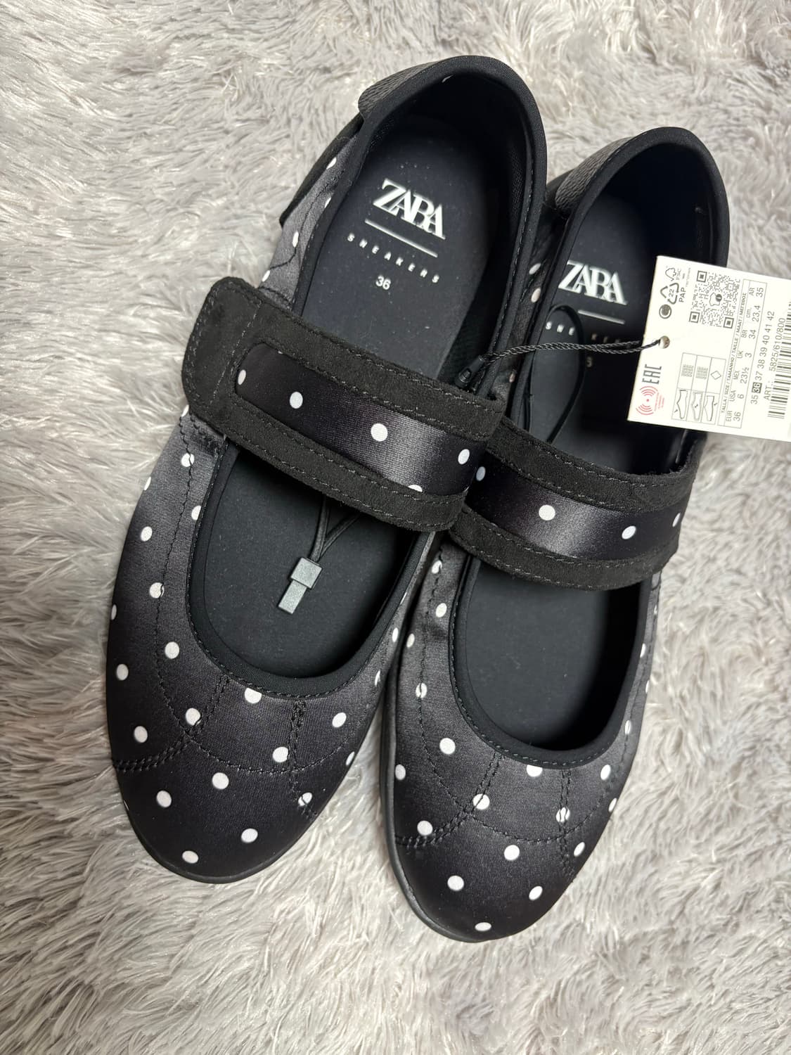 Zara 발레코어 도트슈즈 상품이미지1