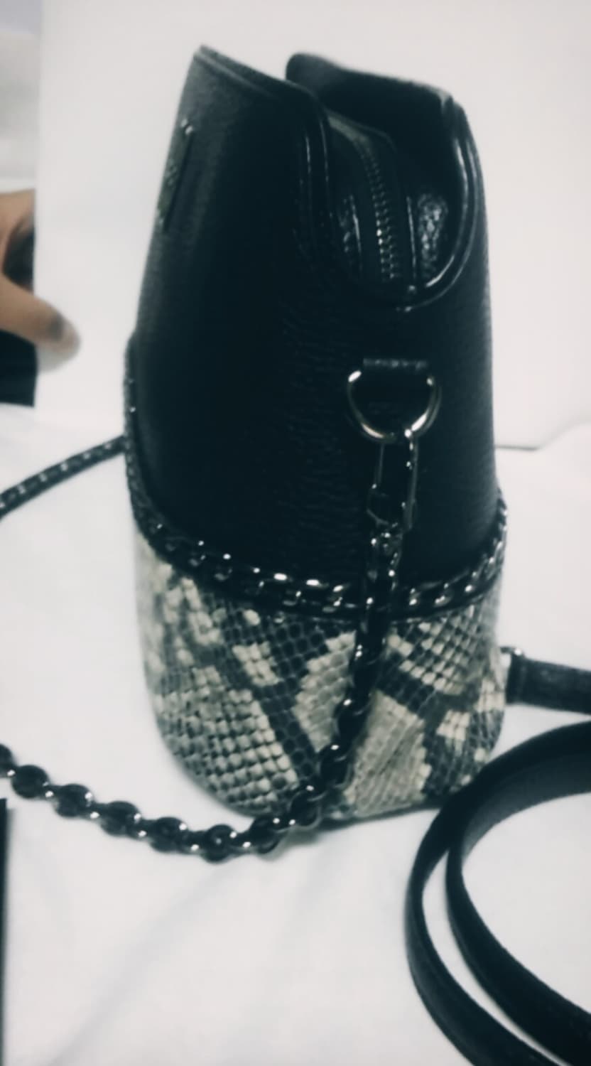 닥스 뱀피패턴체인숄더백/핸드백/가방/가죽가방 상품이미지2