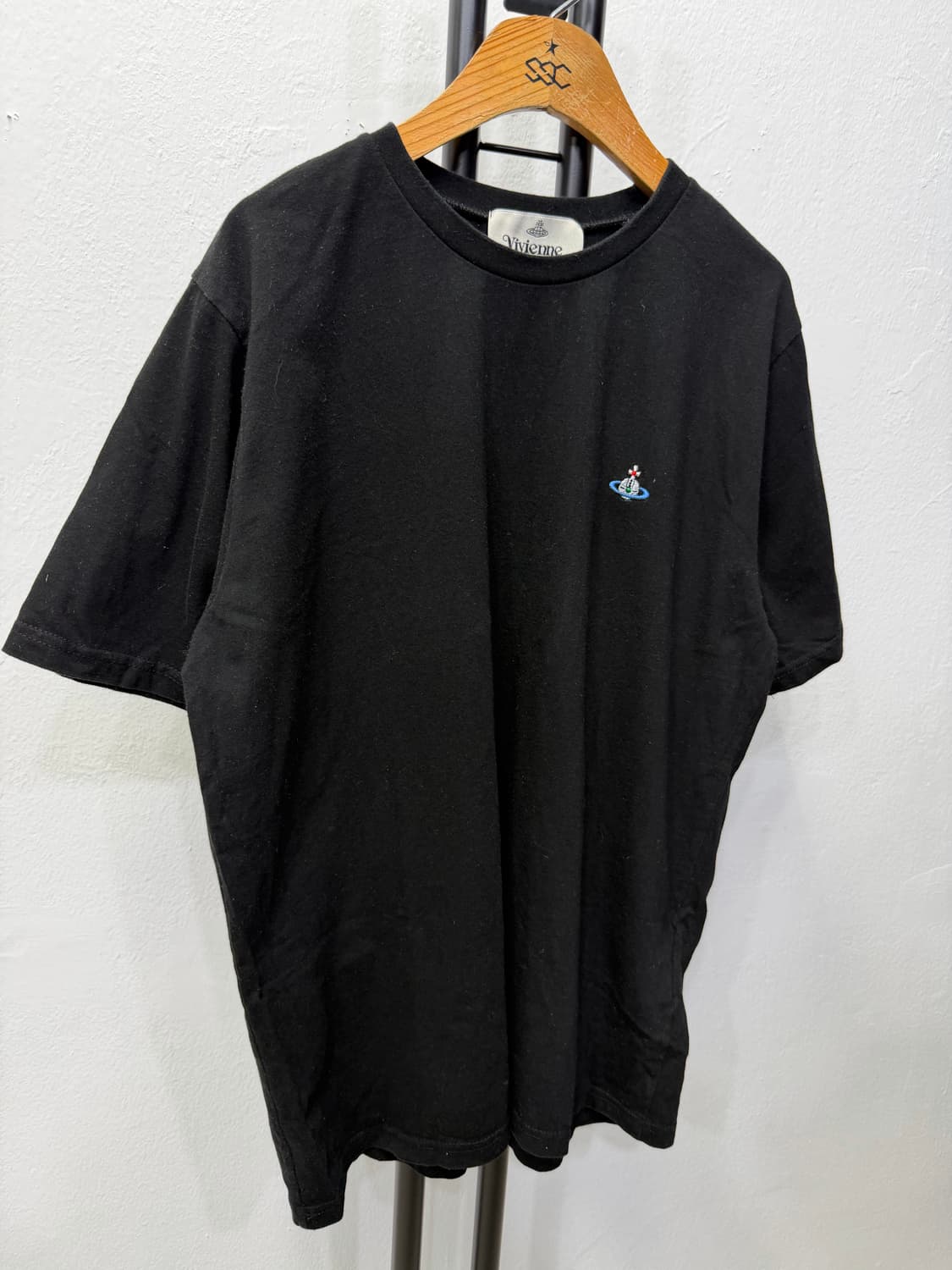 정품) 비비안웨스트우드 여성 블랙 반팔티 M 상품이미지2