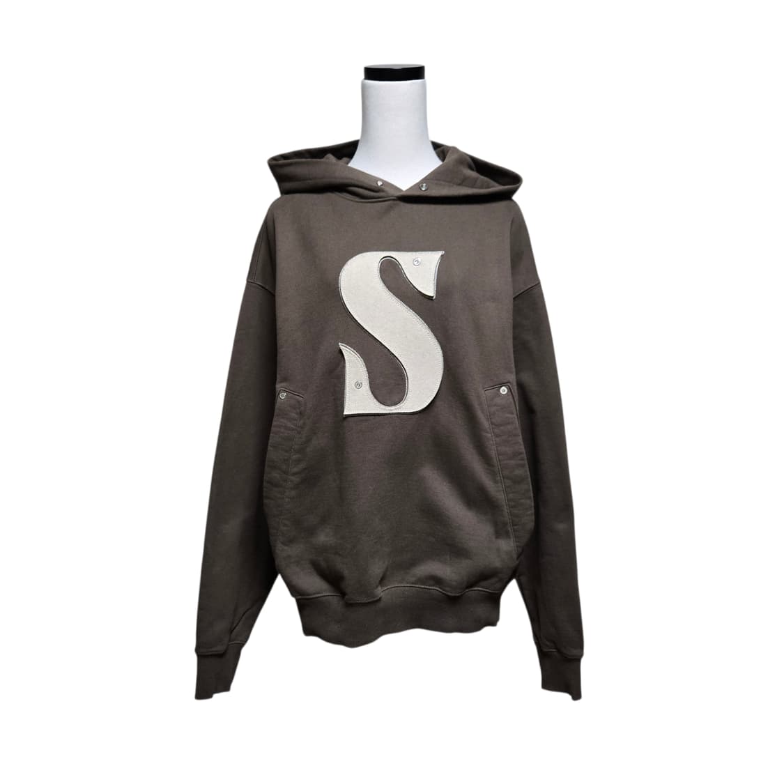 세터 리벳 아플리케 후드티 / 남성 후드티 / 여성 후드티 상품이미지1