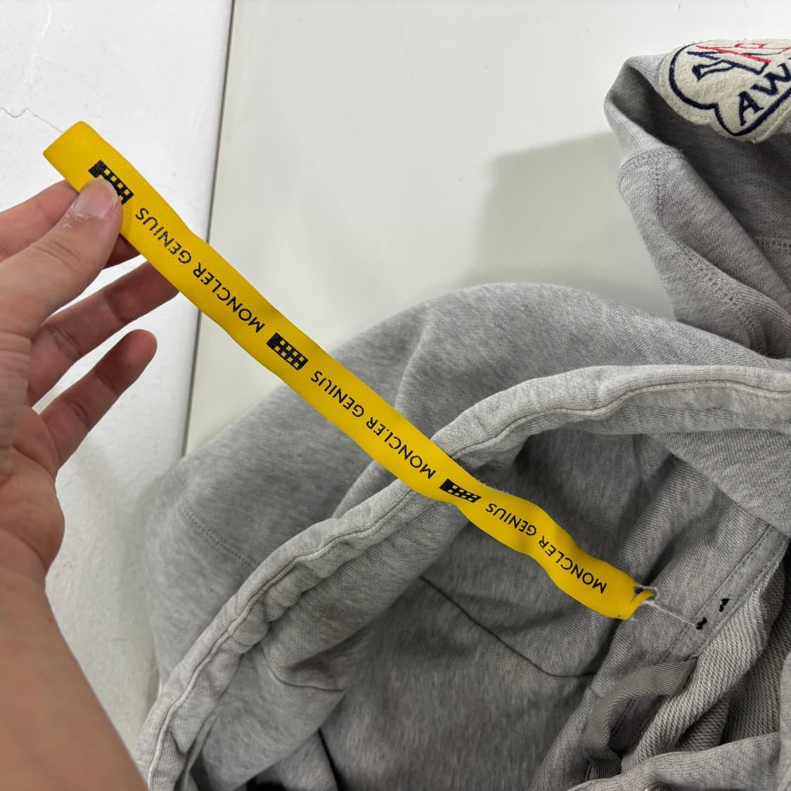 XL 몽클레어 지니어스 어웨이크 그레이 후드티 상품이미지6