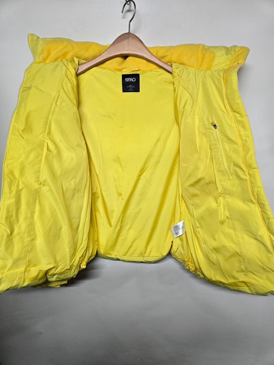 스파오 밝은 노란색 패딩 S (160/84A) 상품이미지5