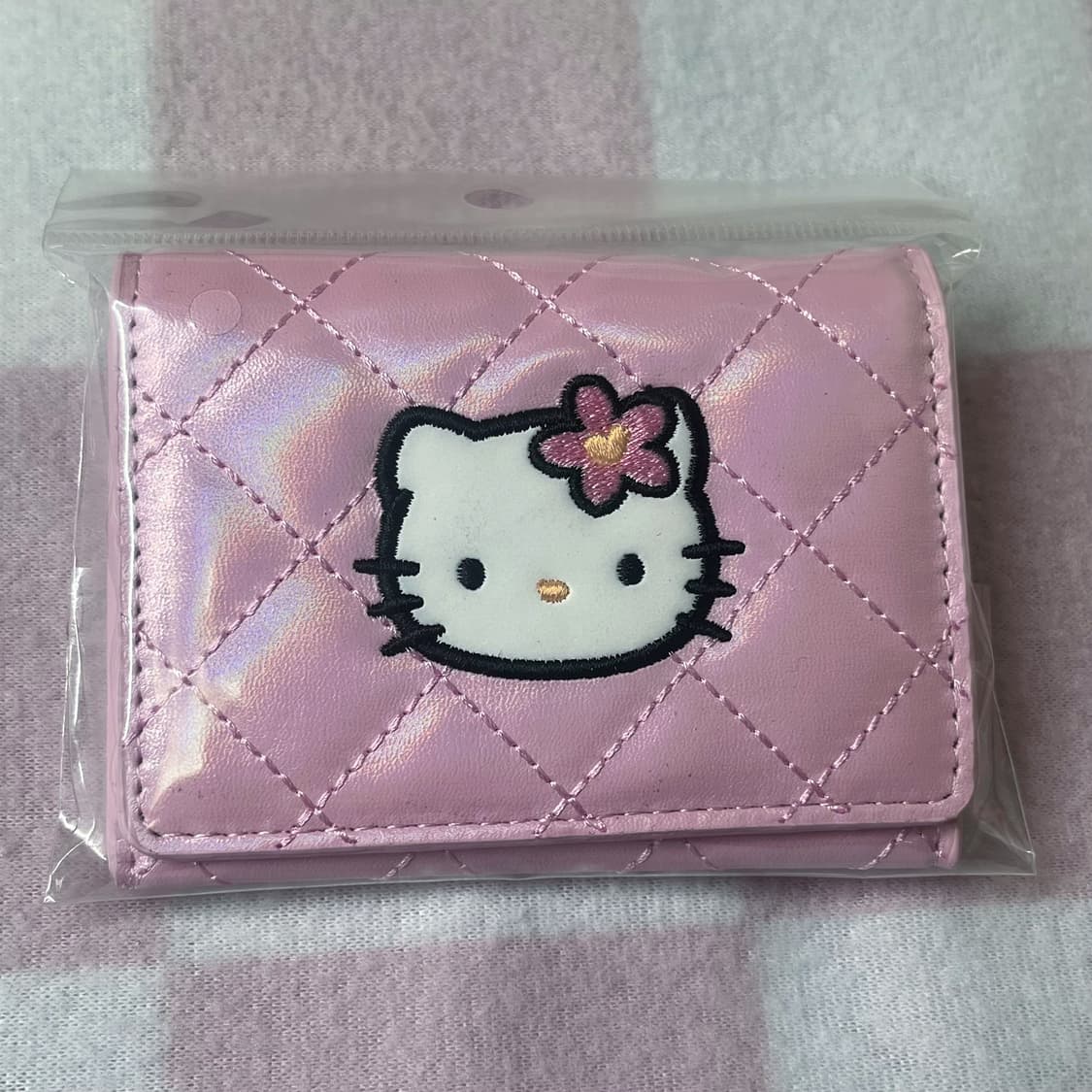 산리오 키티 퀄팅 카드지갑 미개봉 상품이미지1