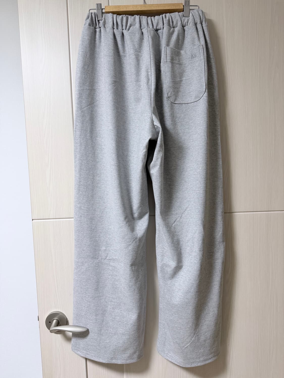 아미 빅하트로고 와이드 트레이닝팬츠 미착용 상품이미지5