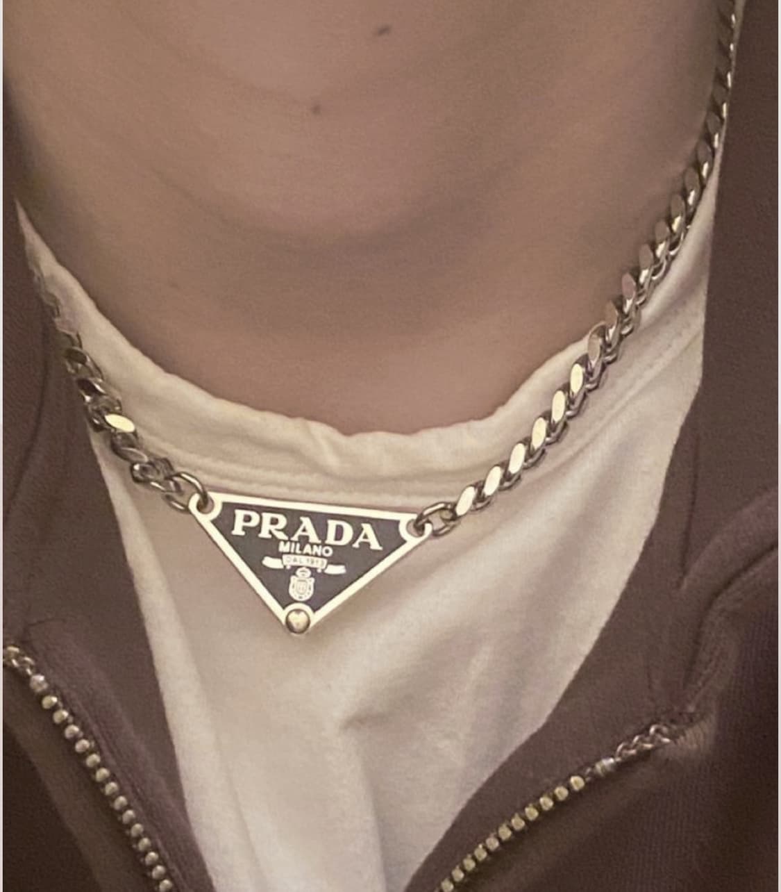 프라다 삼각 체인 목걸이 (단일재고) 상품이미지1