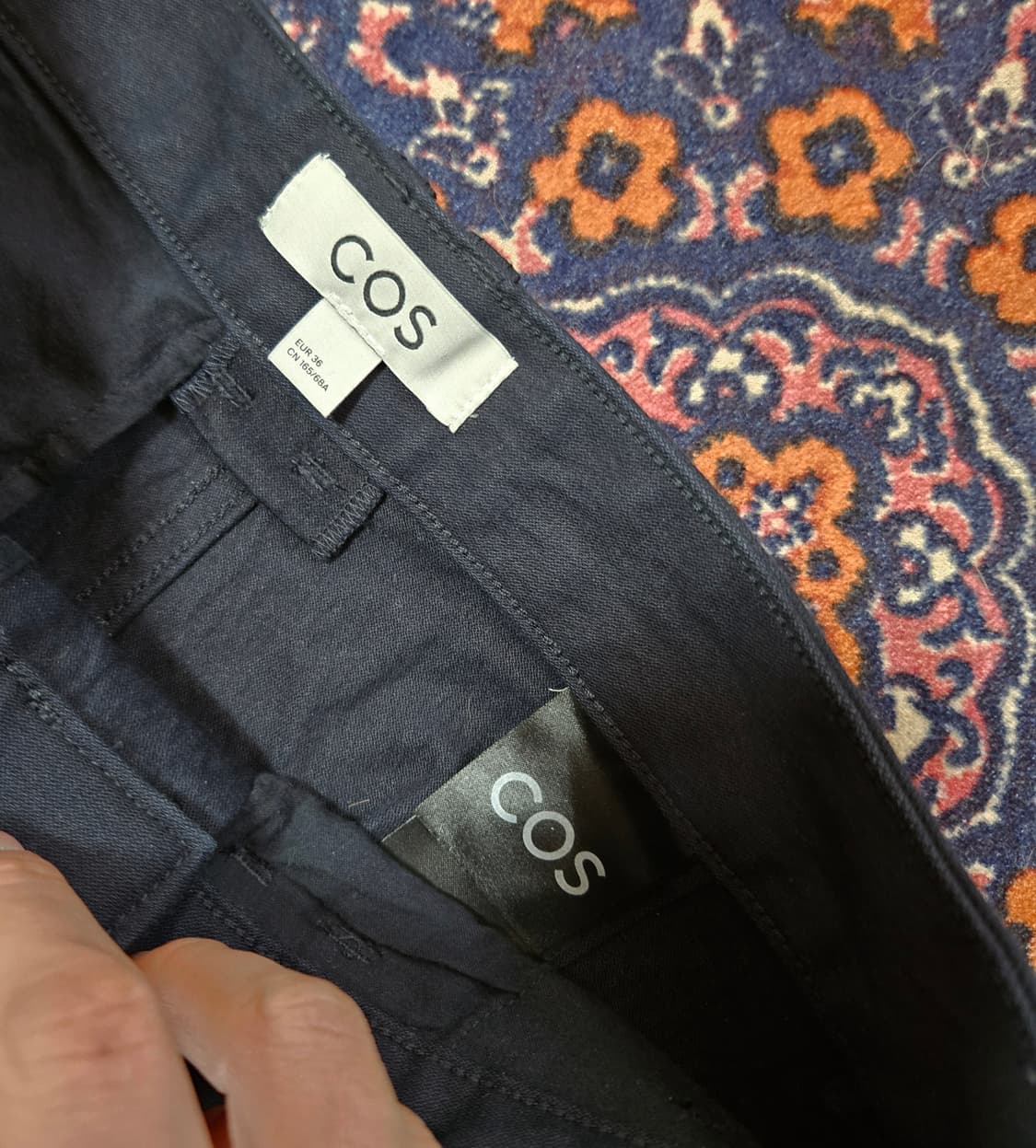 코스(COS) 베이직 다크 네이비 코팅 팬츠 eur 36 size 상품이미지6