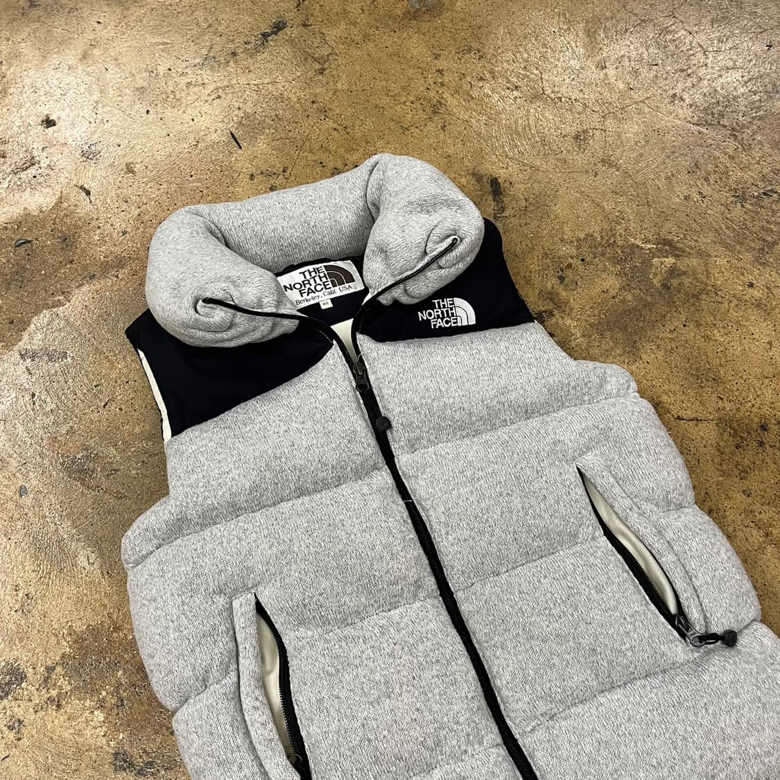 노스페이스 그레이 블랙 배색 면 코튼 패딩 조끼 80 상품이미지1