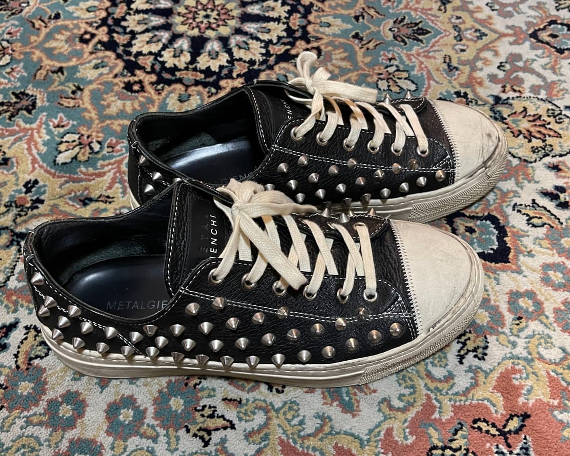 260)지방시 스터드 스니커즈 상품이미지1