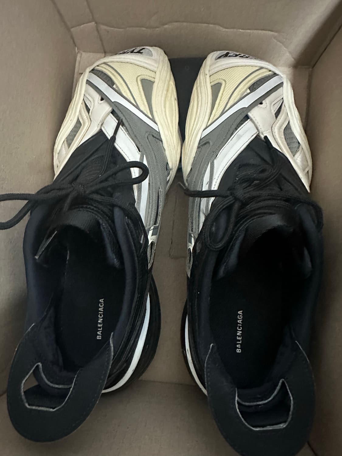 발렌시아가 타이렉스 43 상품이미지9