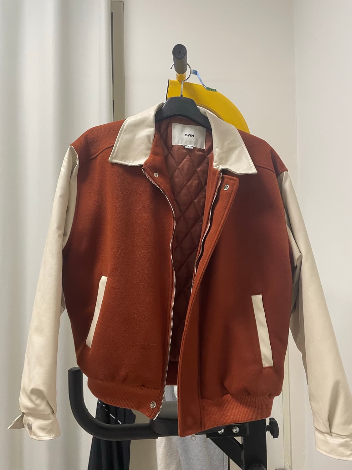 남성 누빔 바시티 자켓 상품이미지1