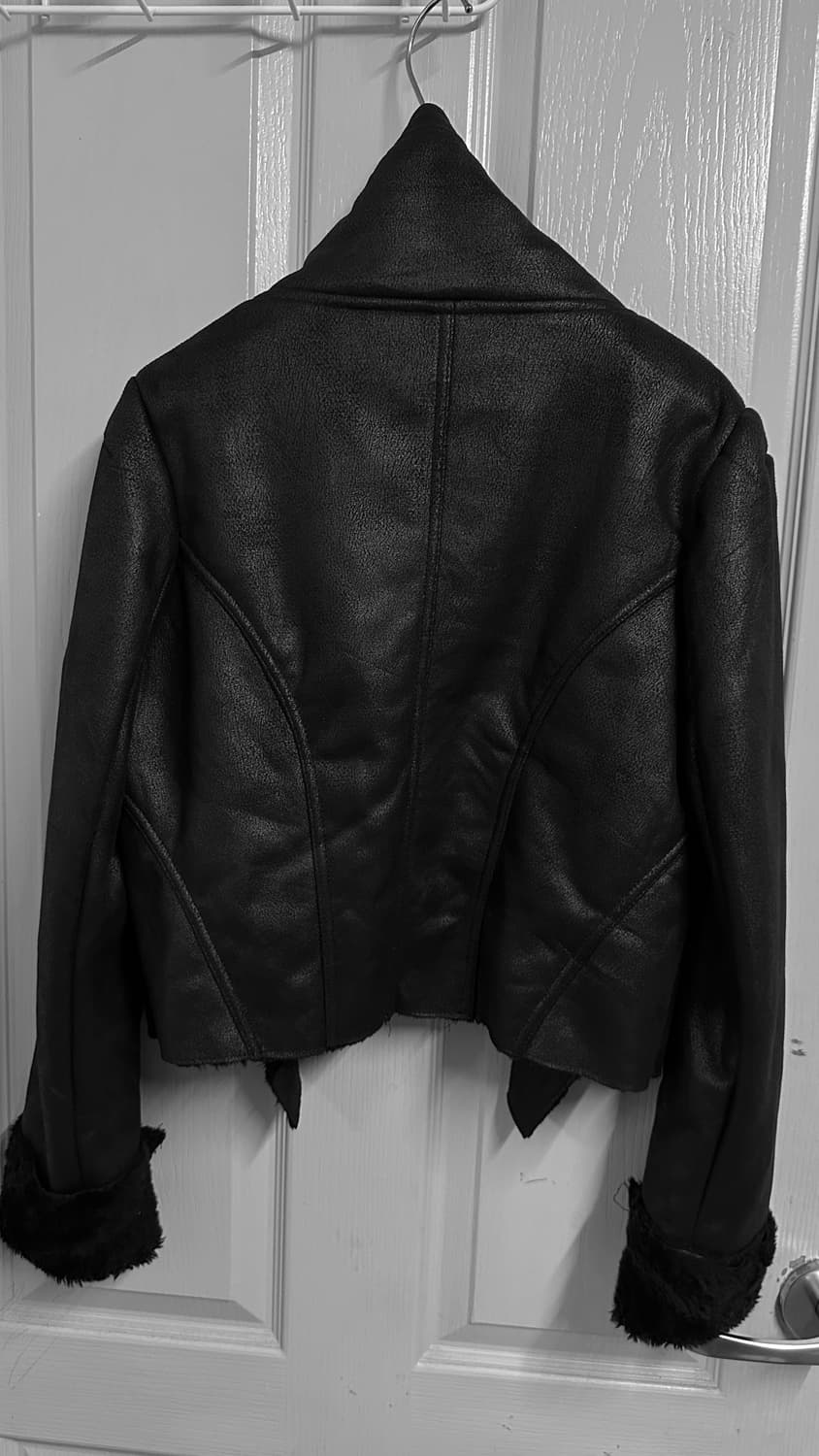 Forever 21 Cropped Shearling Jacket 상품이미지6