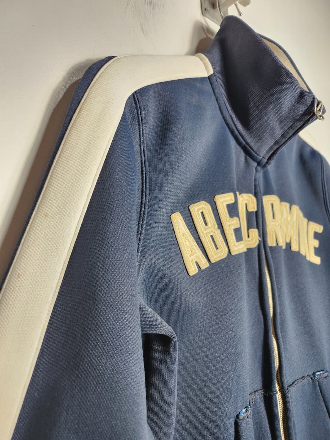 아베크롬비 네이비 집업 자켓 상품이미지2