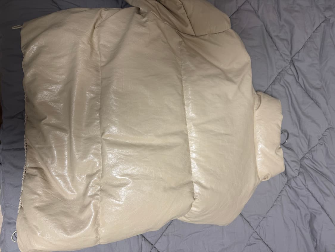 아모멘토 21fw 비건레더 패딩 상품이미지2