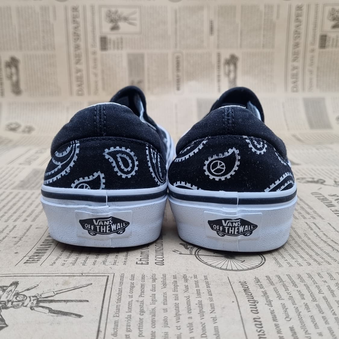 반스 블랙 페이즐리 슬립온 245 상품이미지5