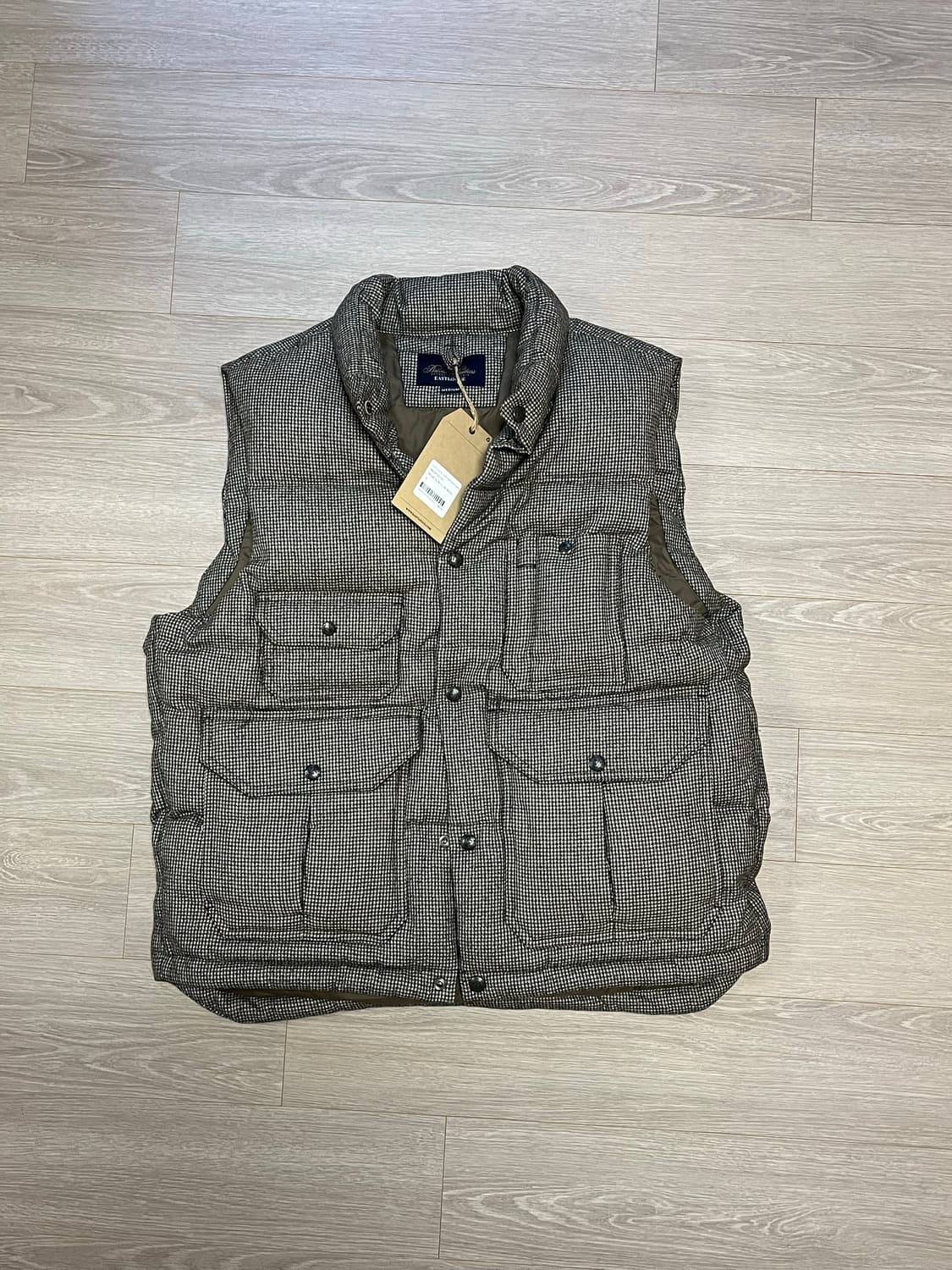 (새상품) 브룩스브라더스 x 이스트로그 구스다운 콜라보 패딩 베스트 상품이미지8