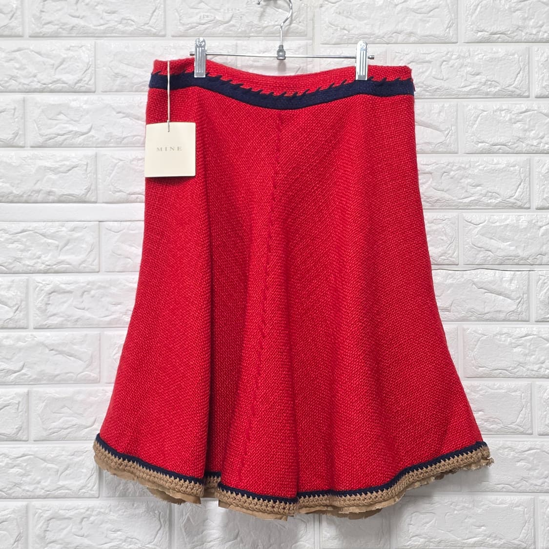 택포) 마인 MINE 레드 트위드 플레어 스커트 28인치 새상품 상품이미지1