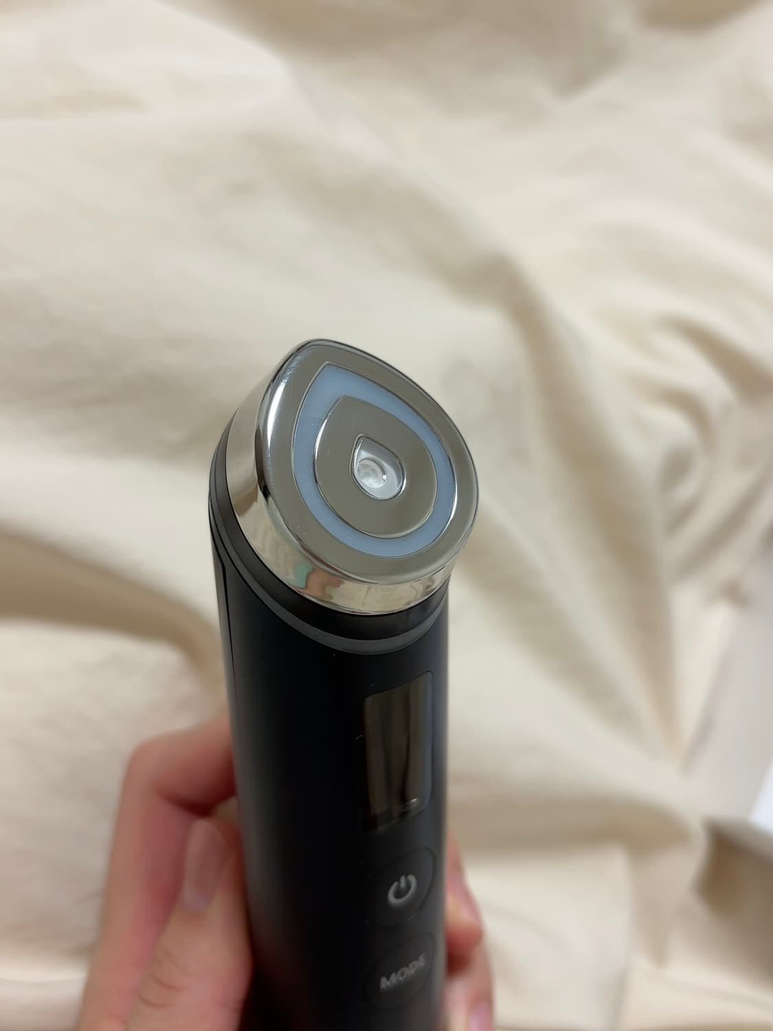 메디큐브 에이지알 부스터프로 블랙 풀박스 상품이미지2