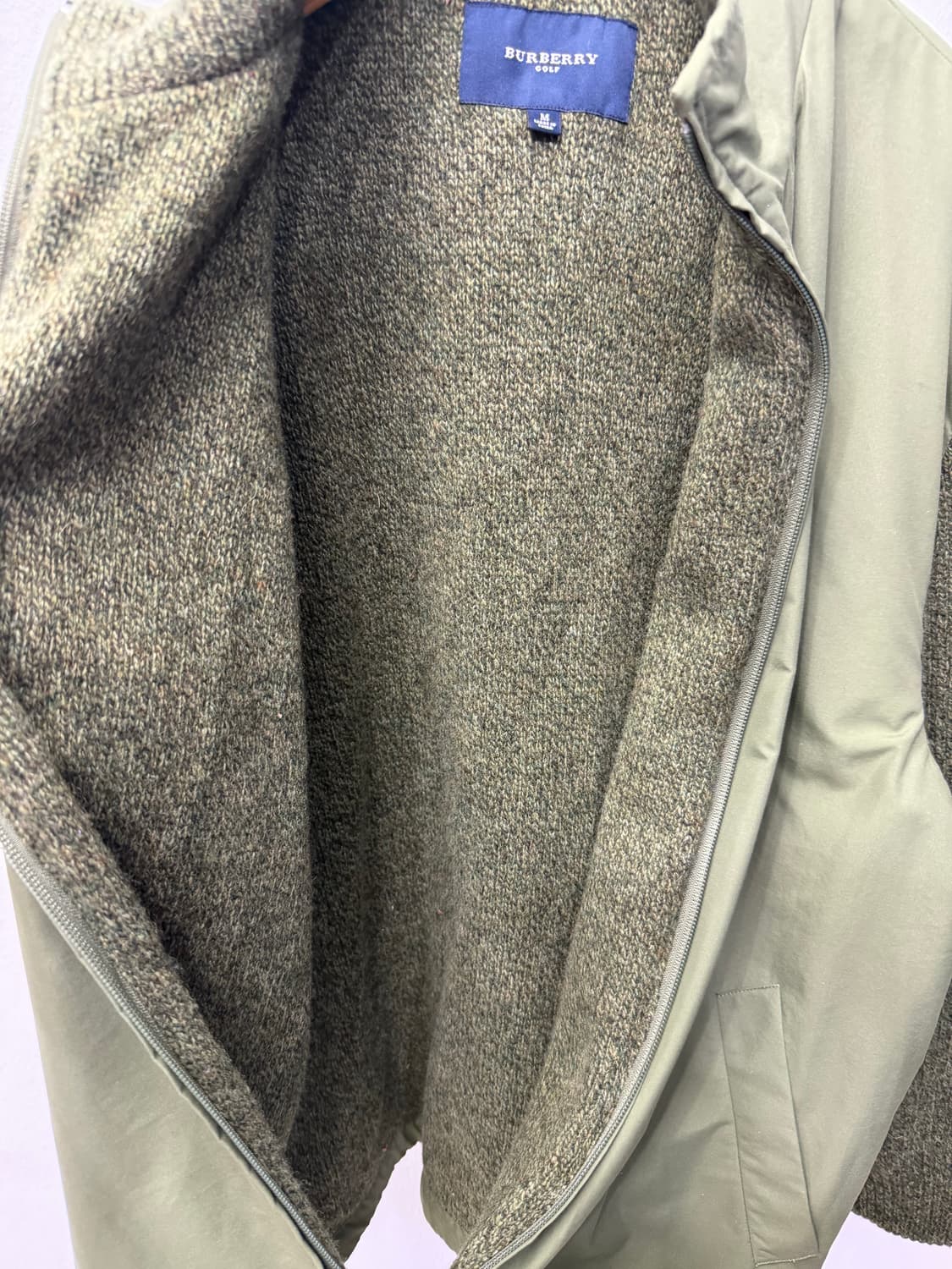 정품) 버버리 남성 로고 니트자켓 M 상품이미지5