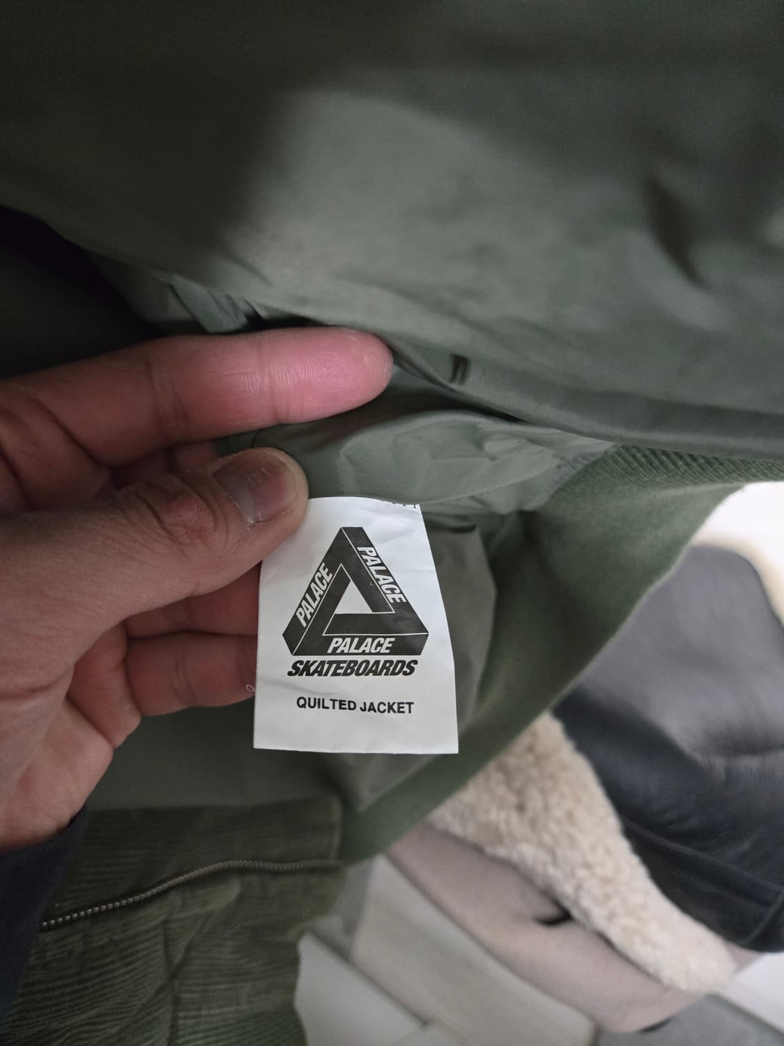 팔라스 23FW 퀼티드 봄버 패딩 XL 상품이미지4