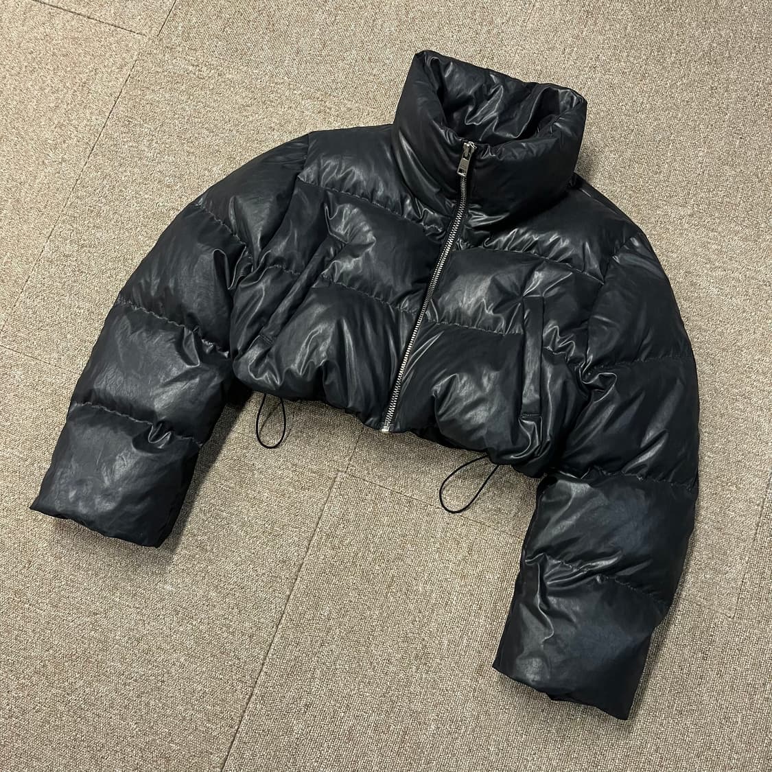  럭키 마르쉐 크롭 패딩 상품이미지1