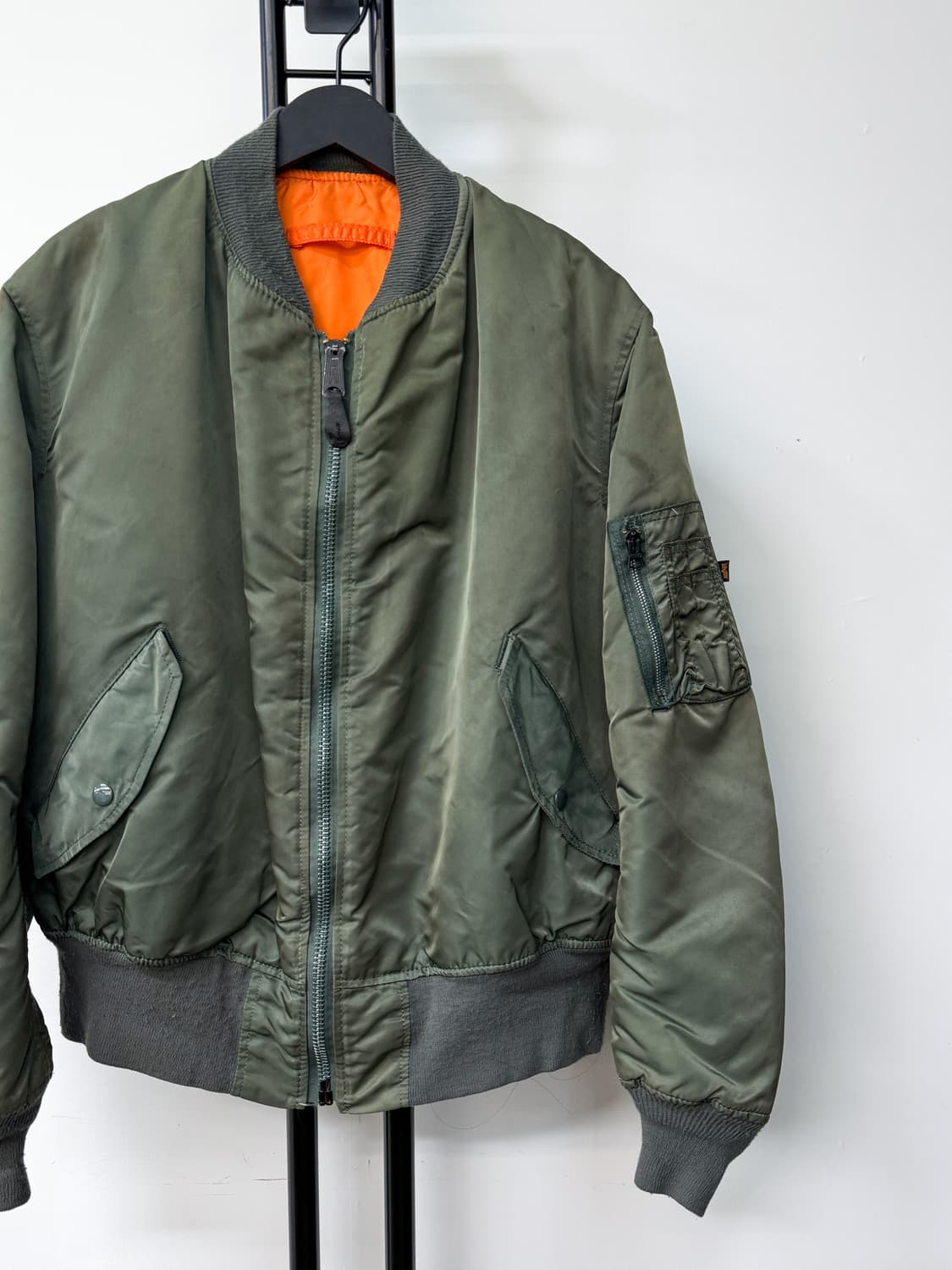 알파인더스트리 90s U.S.A.F 타입 Ma-1 자켓 상품이미지2