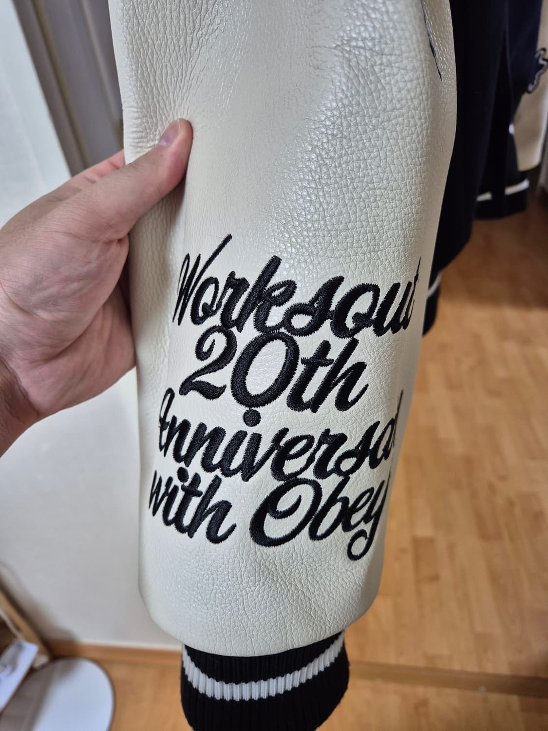 [XL]웍스아웃X오베이 바시티 자켓 상품이미지5