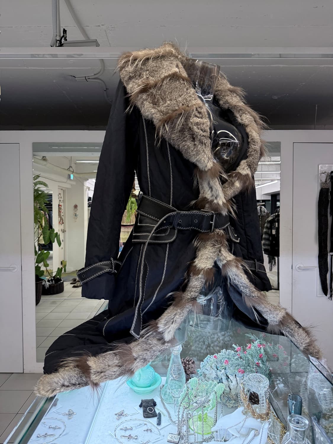 fur trim stitch coat 상품이미지2