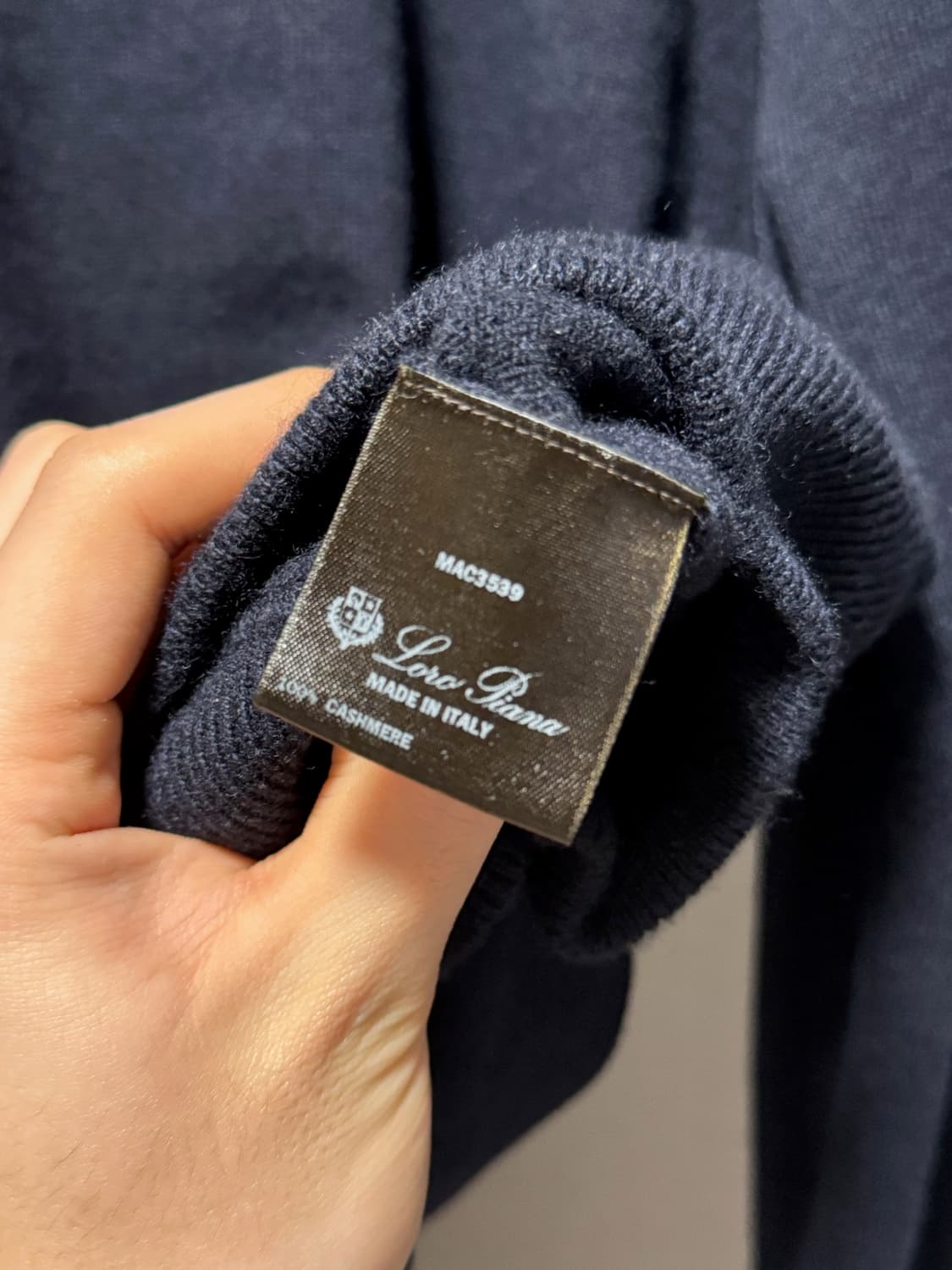 로로피아나 캐시미어 니트 네이비 48 (100) 상품이미지8