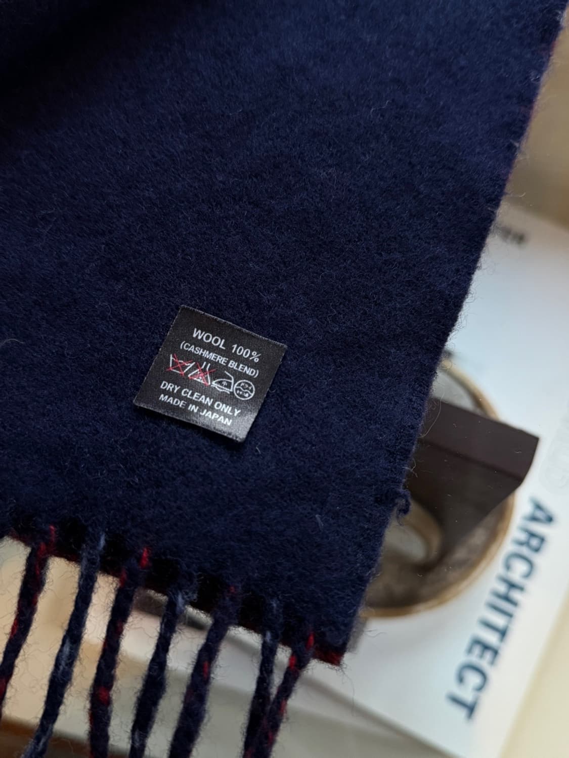 피에르 발망 투페이스 머플러 상품이미지10