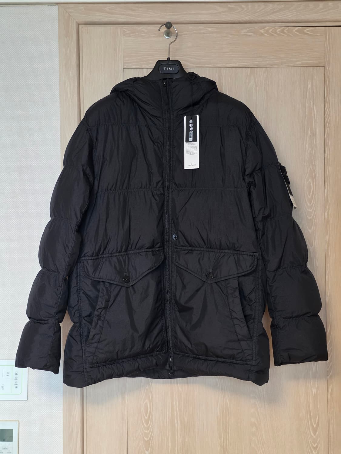 [24FW] 스톤아일랜드 크링클랩스 숏 다운 패딩 2XL 상품이미지2