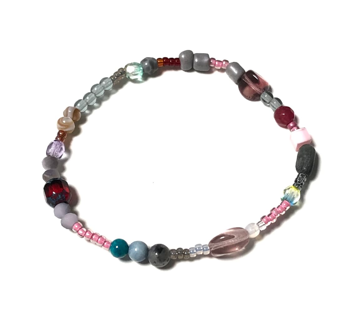 석류빛 비즈팔찌 상품이미지1