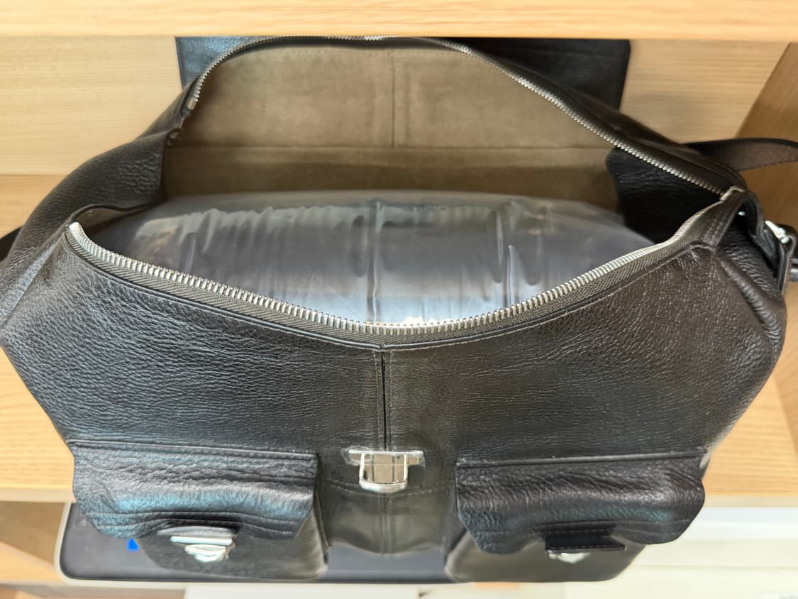 르메르 기어백 에스프레소 위켄드 라지 판매합니다. 상품이미지3