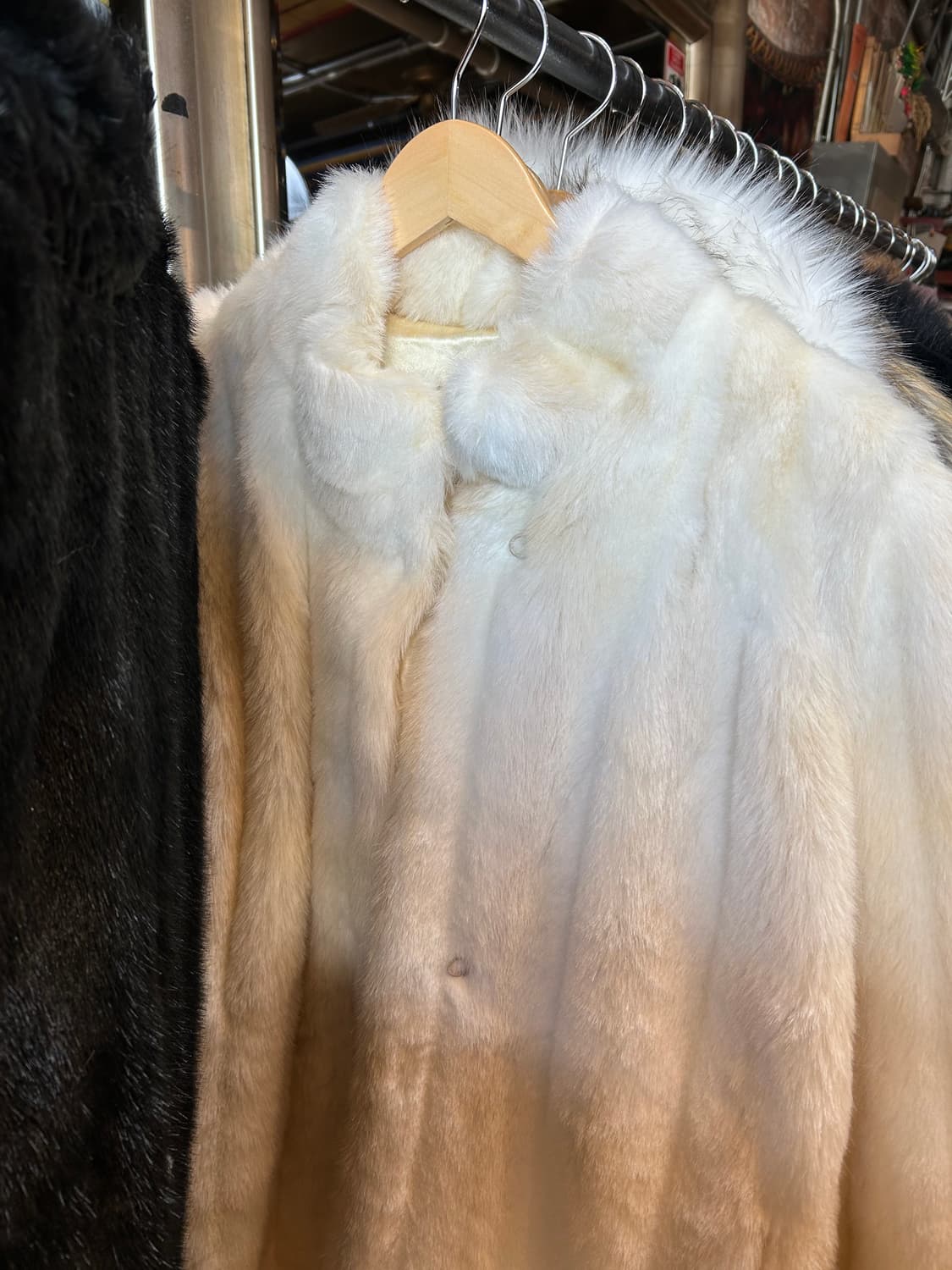 뉴욕 빈티지샵 구매 화이트 퍼 자켓 상품이미지5