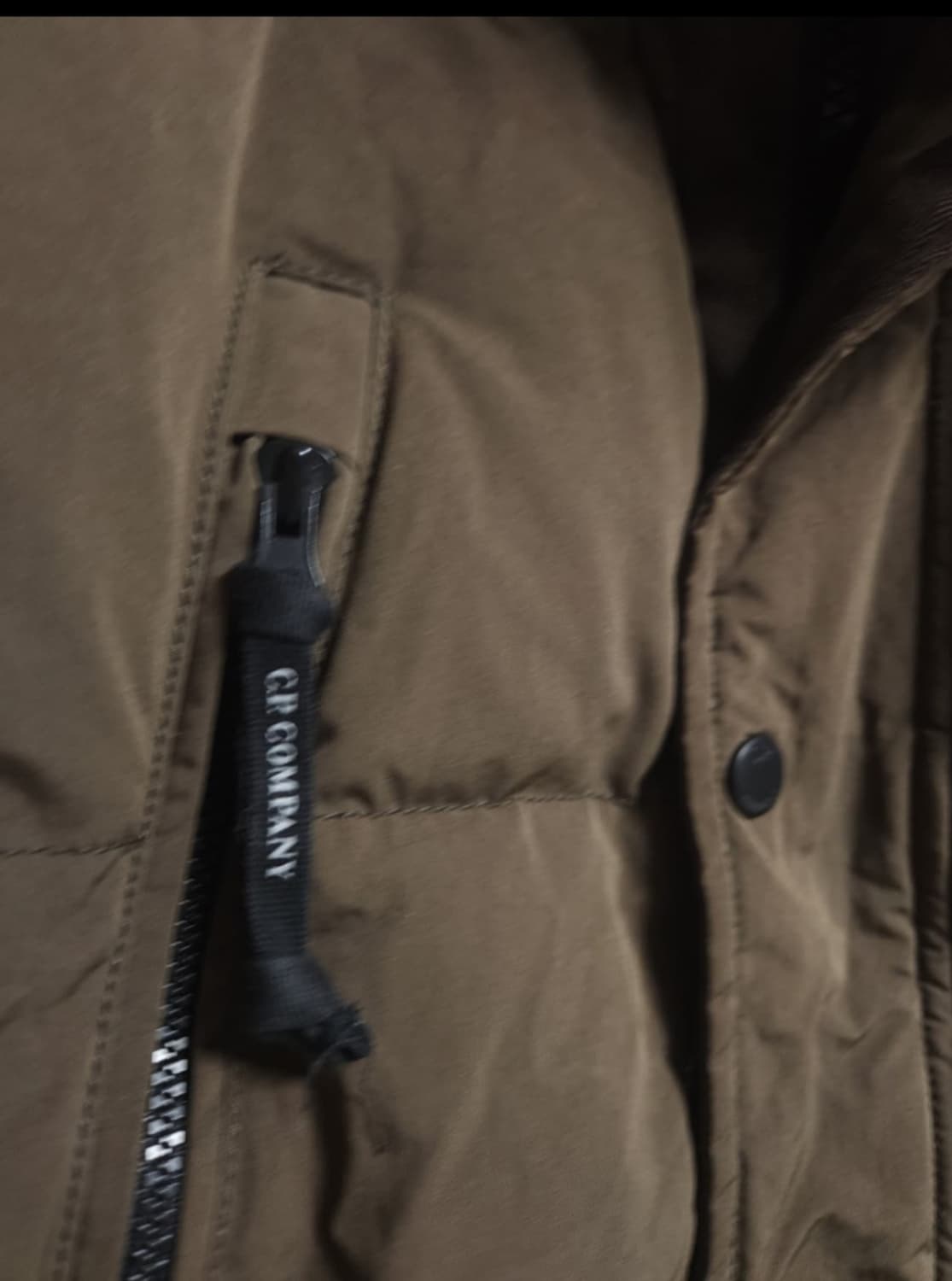 Cp컴퍼니 패딩 상품이미지3