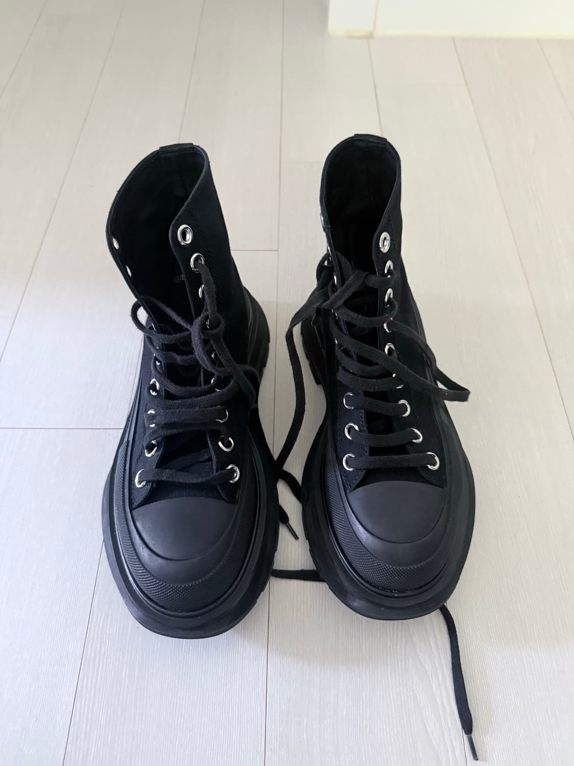 Alexander McQueen Tread Slick 올블랙 부츠/하이탑 상품이미지2