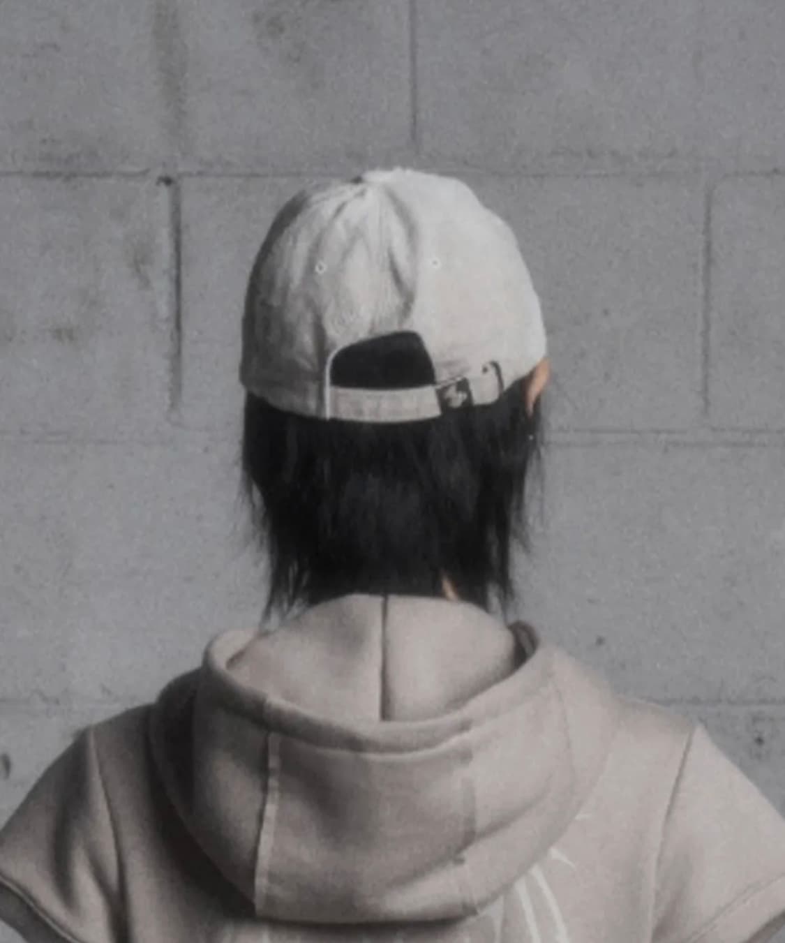 런던파퓸스 아카이브 DISTRESSED APPLIQUE CAP IVORY 상품이미지2