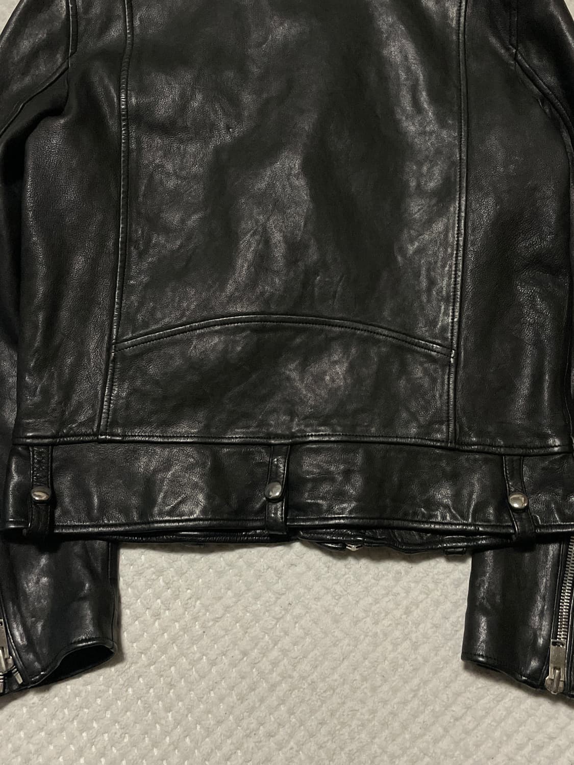 광희시장 웨스턴 무드 양가죽 2WAY 사선 지퍼 디테일 절개 레더 자켓 상품이미지8