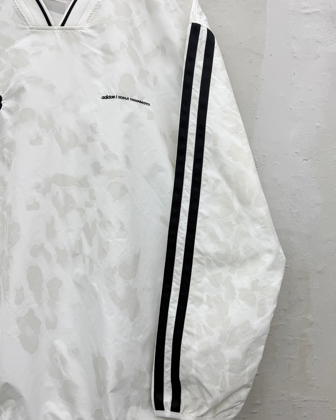 Y-3 화이트 카모 나일론쉘 웜업 자켓 상품이미지3