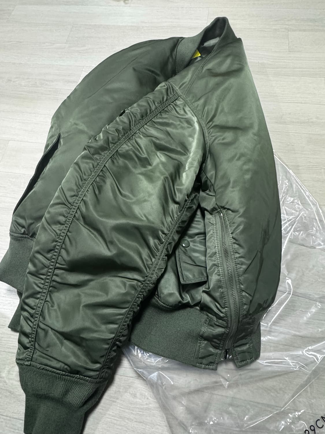 [L] 알파인더스트리 MA-1 사이드지퍼 세이지 그린 카키 봄버 상품이미지4