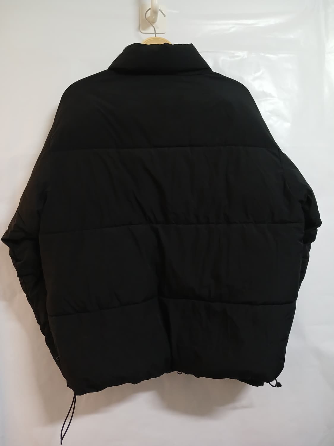 (XL,105)스파오 남녀공용 웰론 숏패딩 블랙 상품이미지4