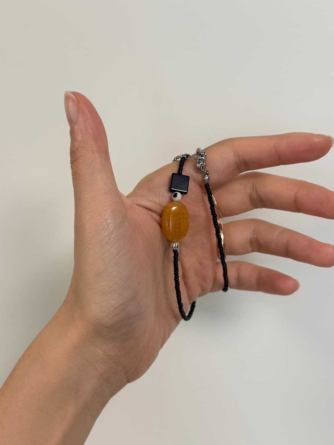 Amber Onyx Necklace 상품이미지2