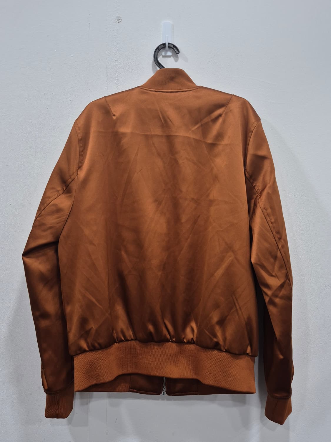 H&M 에이치앤엠 실크느낌 MA-1 항공점퍼 남성 95~100사이즈 상품이미지3