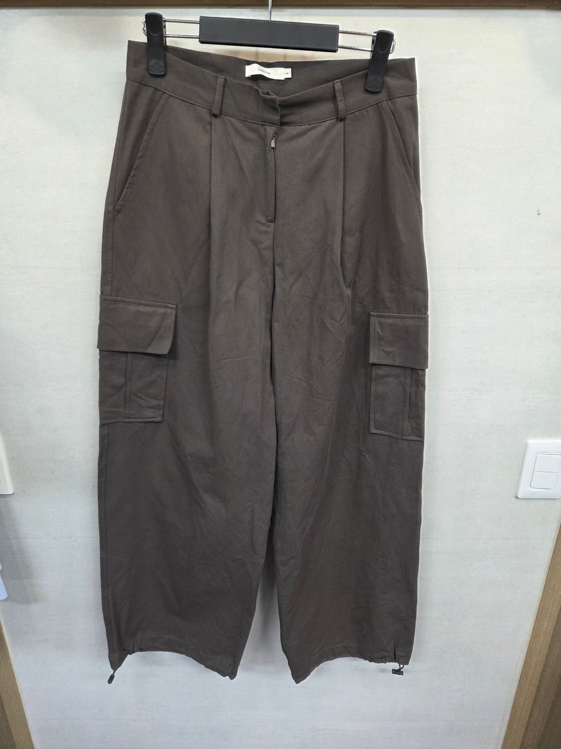 라룸 여성 핀턱 카고 코튼 스트링 와이드팬츠 대략 26 상품이미지1