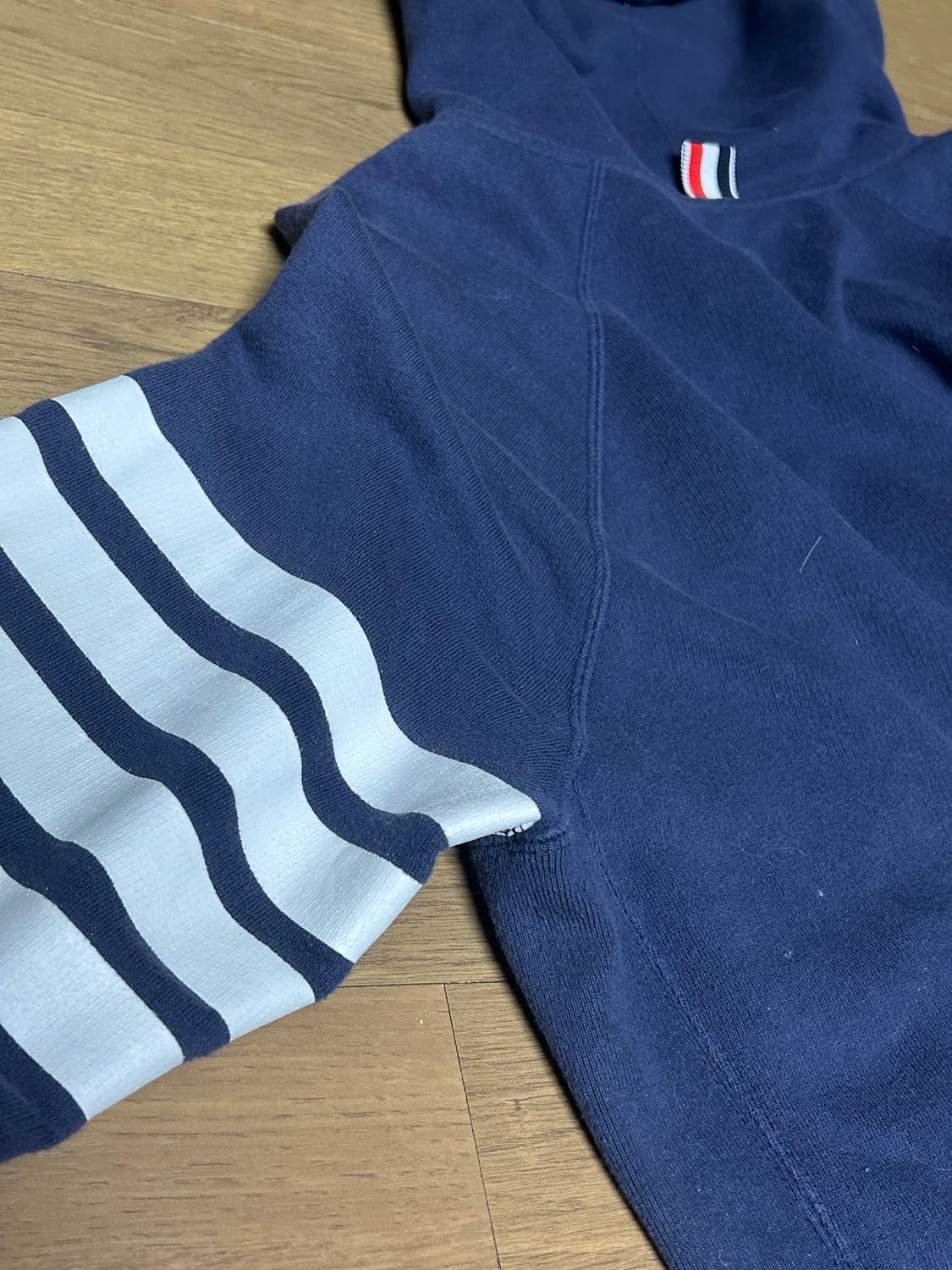 톰브라운 엔지니어드 사선 네이비 후드집업 상품이미지3