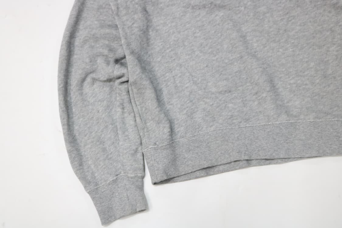 프릭스스토어 빈티지 스누피 크랙 프린팅 맨투맨 상품이미지7