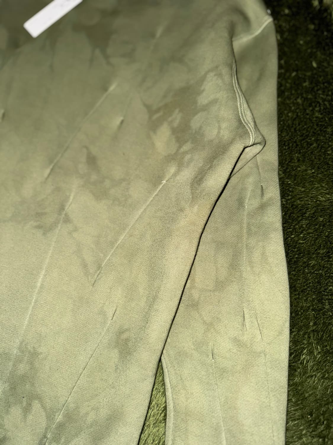 [M] SULVAM 설밤 핸드 다잉 다트 디테일 스웻셔츠 올리브 상품이미지9