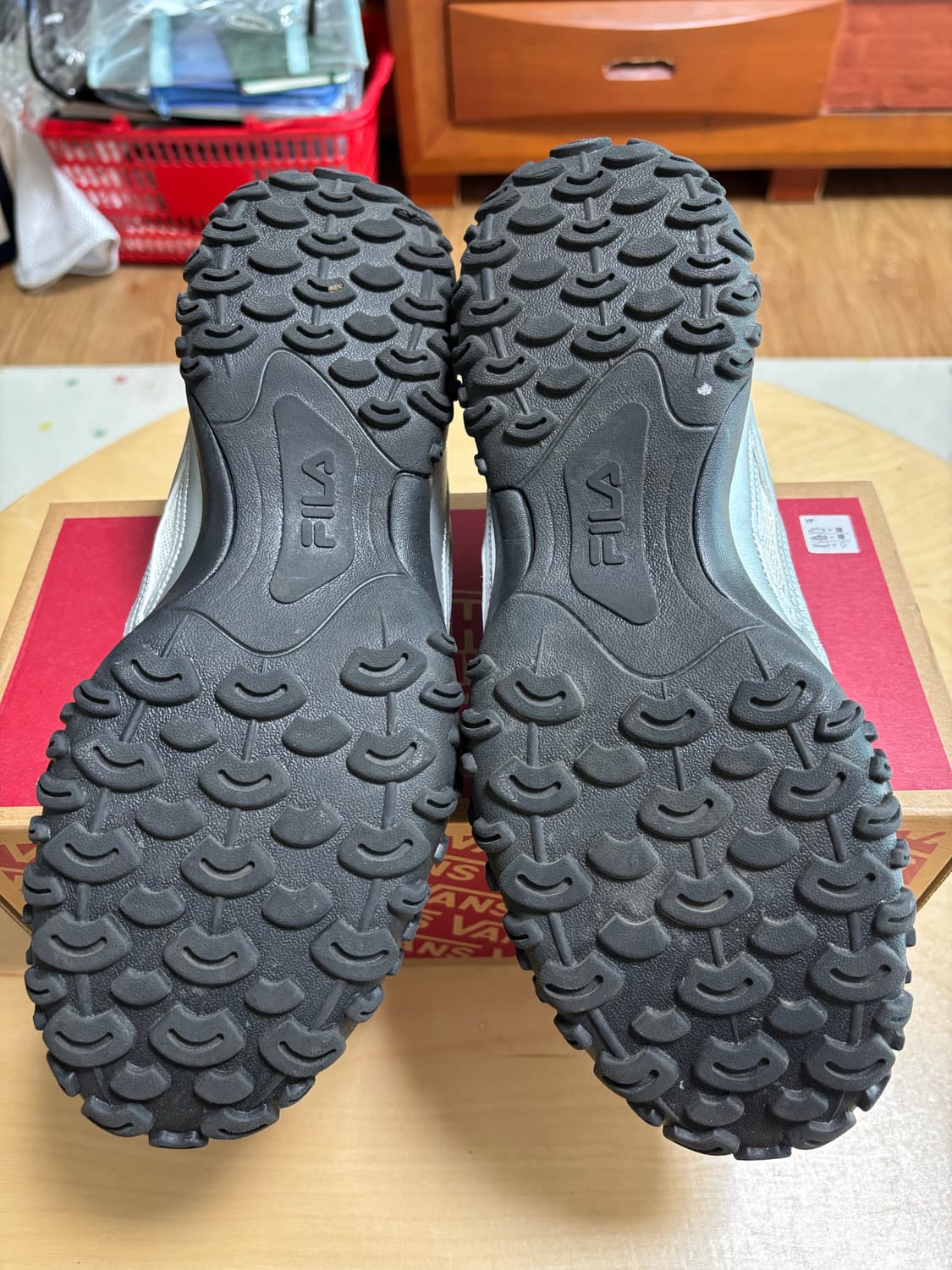 285) 휠라 필라 에샤페 MS 실버문 상품이미지5