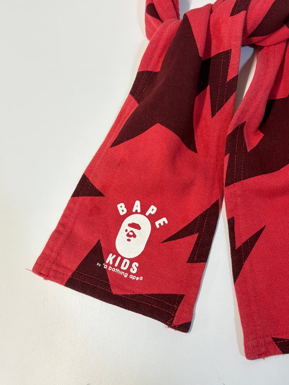 베이프 에이프 스타 머플러 상품이미지1