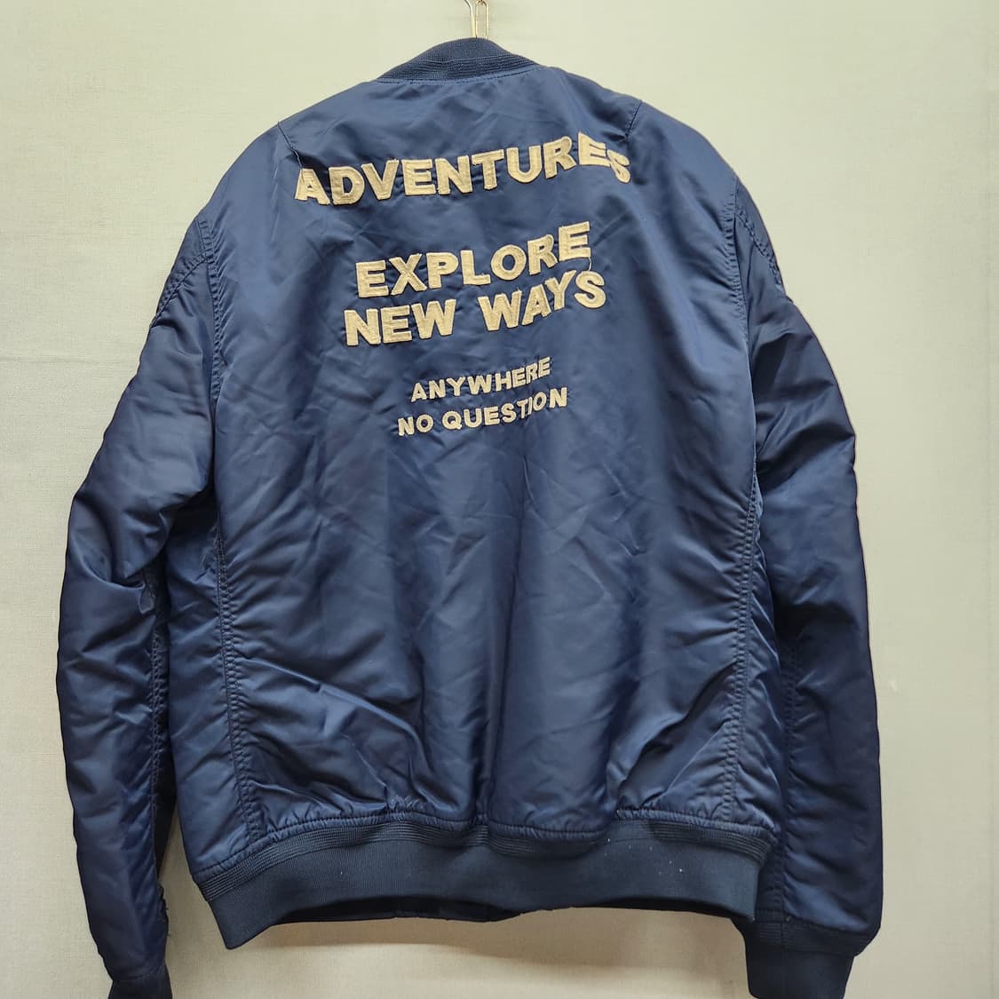 자라 ZARA 레터링 퀄팅 항공점퍼 XL(XL) 상품이미지1