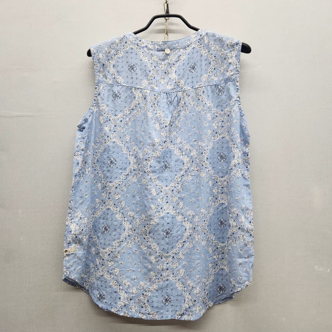 써스데이아일랜드 페이즐리 패턴 민소매 블라우스 S(M) 상품이미지3